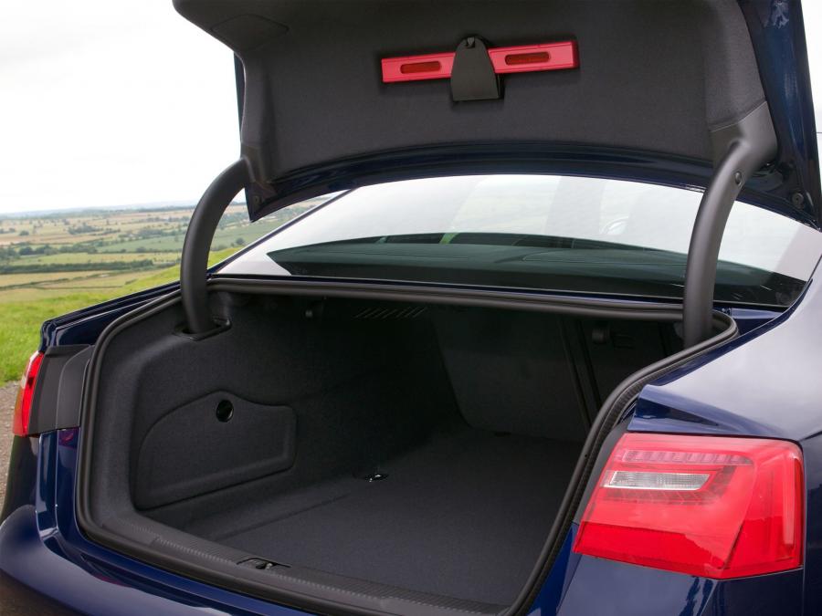Багажник Audi S6 Sedan (4G, C7) 2012 года  (UK) (фото 7 из 13)